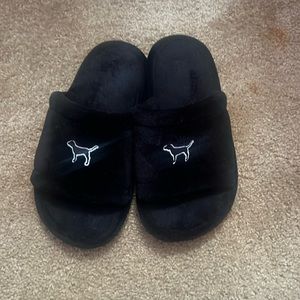 Pink slippers size 6